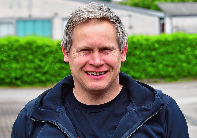 „Heute hat es gerumst“, machte sich Co-Trainer Michael Kuttruff vom SV Unteralpfen nichts vor: „Das Ergebnis geht auch in der Höhe in ...