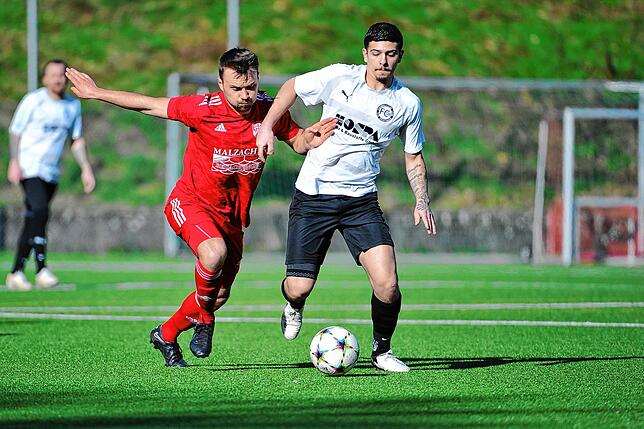 Bild 25: Der FC 08 Bad Säckingen siegt gegen FC Dachsberg mit 3:0 &ndash; und wir haben die Bilder!