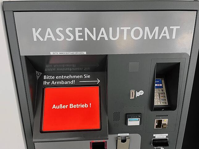 Seit dem 2. Mai kann man auch am Kassenautomaten kein Ticket mehr kaufen.