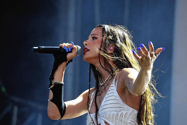 Bild 12: Nina Chuba begeistert die Southside-Fans – sehen Sie hier die Bilder