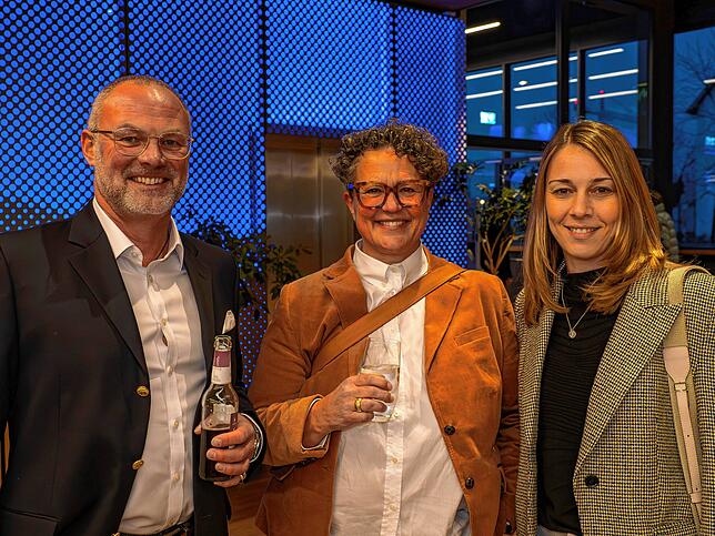 Christoph Wohlfahrt von der Finanzkanzlei am See sowie Bettina Riegel und Bettina Leichler von der Volksbank Konstanz.