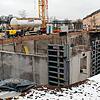 Spatenstich im November &ndash; und jetzt entstehen schon die ersten Bauten auf dem Gelände der Hans-Thoma-Höfe. Das Projekt liegt im ...