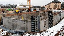 Spatenstich im November &ndash; und jetzt entstehen schon die ersten Bauten auf dem Gelände der Hans-Thoma-Höfe. Das Projekt liegt im ...