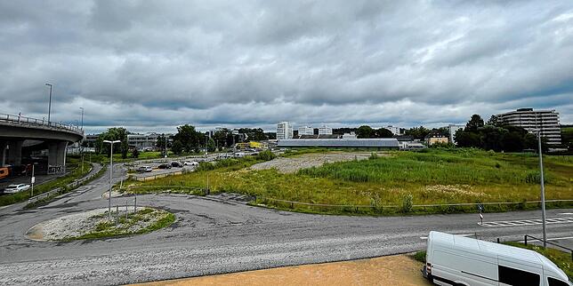 Hier, am Brückenkopf Nord, entsteht bis 2024 ein Parkhaus.