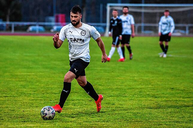 Bild 16: SV 08 Laufenburg II bremst FC 08 Bad Säckingen mit 1:1 im Verfolgerduell &ndash; und wir haben Bilder!