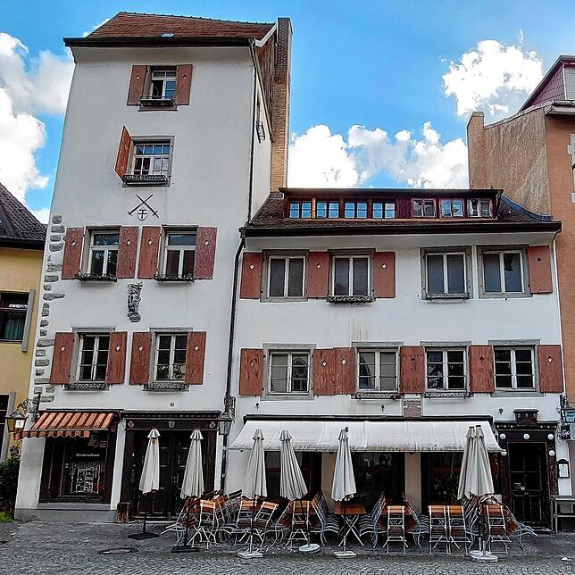 Bild 1: Hier ist die Zeit mitten in Konstanz stehen geblieben &ndash; So sieht es über dem Stephanskeller aus