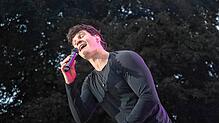 Bild : Regenfeste Wincent-Weiss-Fans in Salem