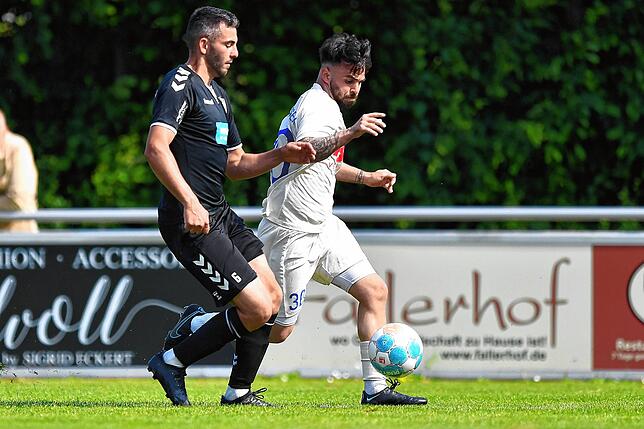Bild 15: FC Erzingen verliert mit 2:4 bei Spitzenreiter VfR Hausen &ndash; und wir haben Bilder!