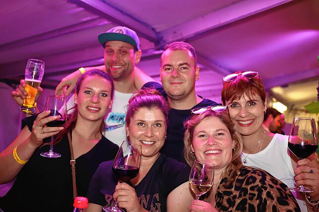 Bild 14: Die schönsten Bilder des Aach-Linzer Weinfest