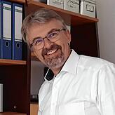 OB-Wahlsieger Martin Gruner  in seinem Arbeitszimmer.