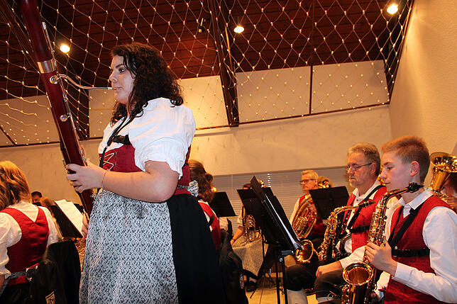 Mit einer tollen Leistung wartet die Oboen-Spielerin der Donaumusikanten Anna-Maria Kobe auf.