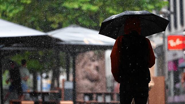 Der DWD warnt vor heftigem Dauerregen in Baden-Württemberg.