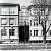 Neu und modern sah der Übergang vom Altbau in den Neubau im Jahr 1985 aus. Die Glaskonstruktion war damals schon ein echter Blickfang. ...