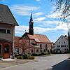 Rechberg zeichnet sich durch einige besonders idyllische Flecken aus. Mitten im Dorf steht die kleine Kirche.