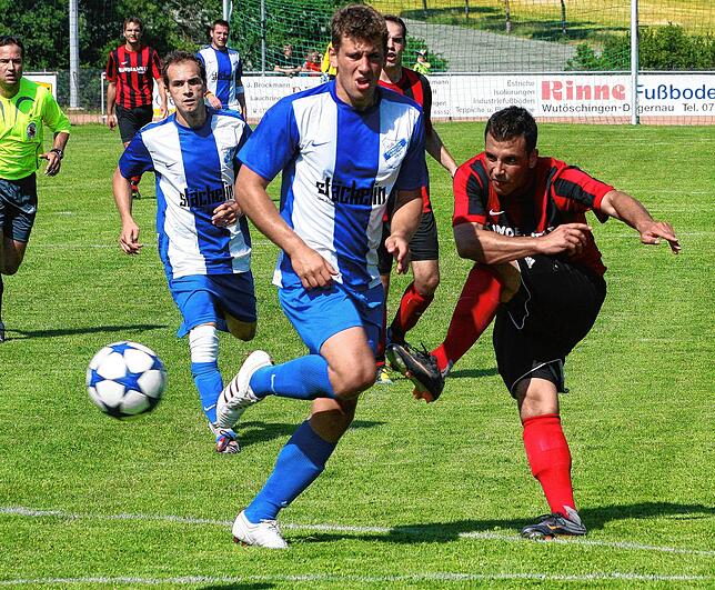 Bild 28: Schnappschüsse aus der Bezirksliga-Saison 2010/2011