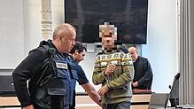 Ein 47 Jahre alter Arzt ist wegen gefährlicher Körperverletzung zu einer Freiheitsstrafe von drei Jahren und zehn Monaten verurteilt worden.
