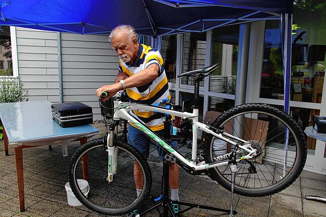 Nachhaltigkeit: Das Repair-Café in Wutöschingen feierte im Sommer Premiere. Es war so erfolgreich, dass es noch im selben Jahr eine ...