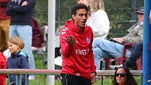 Trainer Adel Grimm und der SC Konstanz-Wollmatingen beenden die Niederlagenserie und holen drei Punkte beim 2:1 gegen SV Linx.