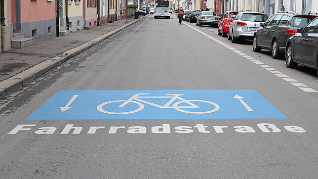 Auf Fahrradstraßen, wie hier in Lörrach, hat der Radverkehr Vorrang. Rheinfeldens Stadträtin Karin Paulsen-Zenke (SPD) sagte, dass diese ...