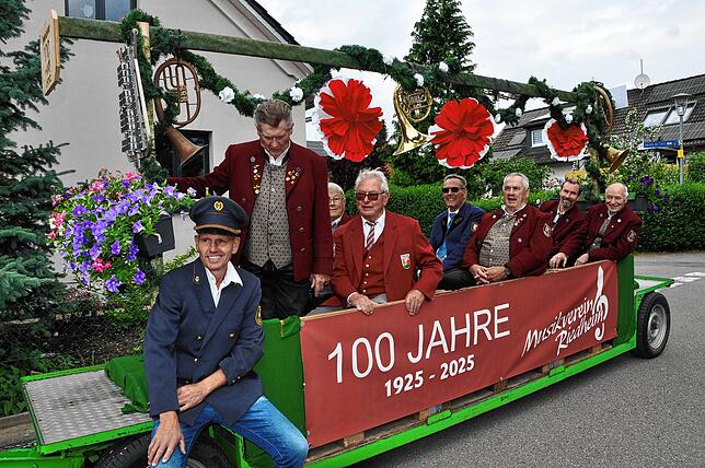 Bild 29: Der Musikverein Riedheim veranstaltet den Pfingstmusikfest Jubiläumszug – das sind die besten Bilder