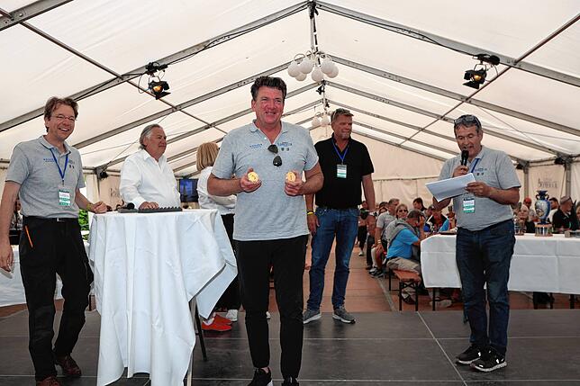 Bild 24: Die Internationale Bodenseewoche 2024 ist vorbei. Im Konstanzer Hafen erfolgt die Siegerehrung