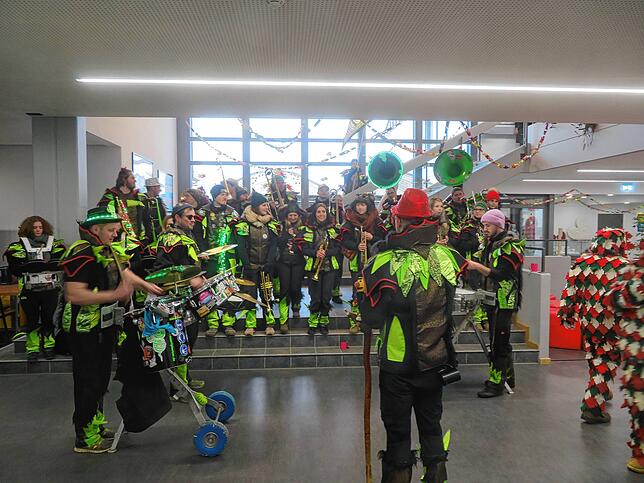 Die Reckinger Schnörriplätzer schließen gemeinsam mit den Rheinheimer Rebesäck und den Dangstetter Hinterbachsürpfler die GMS in Rheinheim.