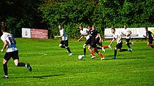 Sie trotzen der Hitze am Samstagnachmittag und geben alles im Spiel beim Auftakt des Markdorf-Cups: Die zwei Teams des SV ...