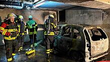 Ein Autobrand in einer Tiefgarage in Manzell zählte für die Friedrichshafener Feuerwehr zu den ersten Einsätzen des Jahres 2024. ...