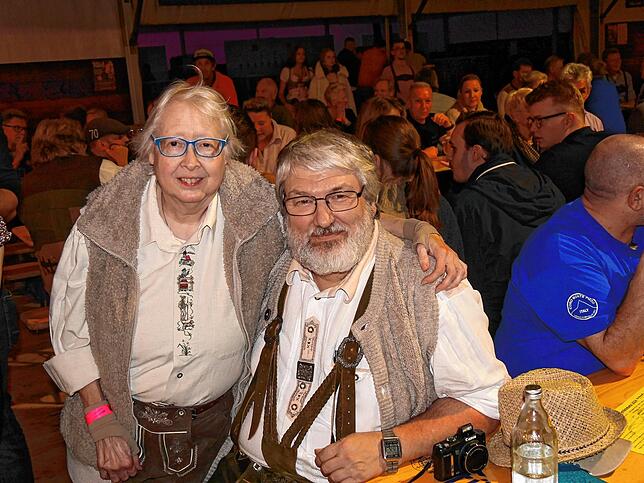 Bild 10: So schön war der Bieranstich auf der Hilzinger Kirchweih