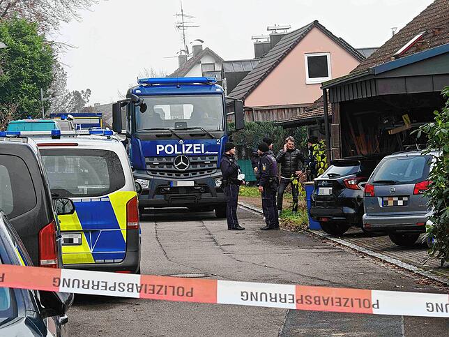 Während des Prozesses offenbare Mike W. wo, er den Leichnam vergraben hatte. Man fand Jan Heisigs sterbliche Überreste dann im Garten ...