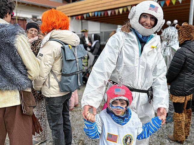 Bild 25: Fasnet in Lellwangen: 220 Narren feiern mit Musik und Freude -  hier die Bilder!