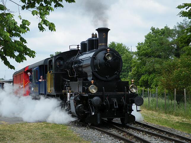 Dampfzugfahren mit der Museumsbahn auf der Strecke Singen–Etzwilen sollen bald bis zum Singener Hauptbahnhof geführt werden.