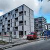 Diese beiden Wohngebäude können ab Juni 2025 bezogen werden. Der erste Komplex im Vordergrund des Fotos ist bereits fertig, der dahinter ...