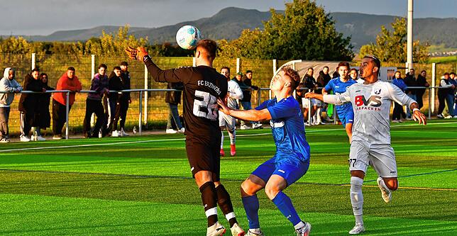 Bild 12: SG Stühlingen/Weizen siegt 1:0 beim FC Erzingen – und wir haben Bilder!