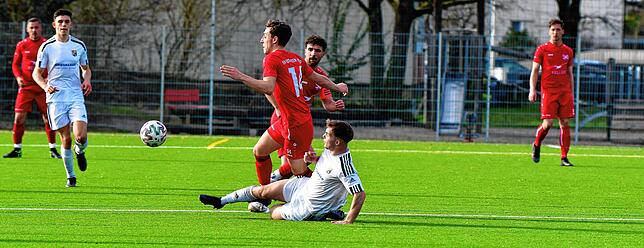 Bild 30: SV Jestetten gewinnt Kellerduell mit 3:2 gegen SV 08 Laufenburg II &ndash; und wir haben Bilder!