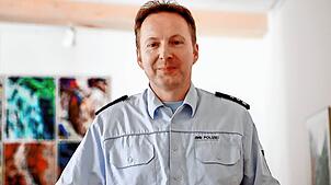 Polizeihauptkommissar Markus Dorer gibt Entwarnung. In Triberg stellte er die Kriminalstatistik des Jahres 2024 vor – mit erfreulich ...