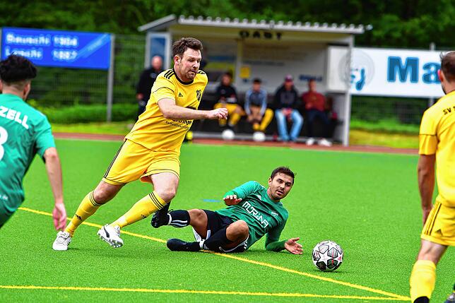 Bild 4: SV Schwörstadt siegt glücklich mit 1:0 beim FC Zell II &ndash; und wir haben Bilder!