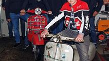 Amici della Vespa Bodensee sind eine Gruppe zwischen 13 und 60 Jahren. Jüngster ist der 13-jährige Felix Mazzei (vorne), derzeit noch ...