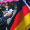 Der Tag der Deutschen Einheit wird meist nur von politischen Würdenträgern zelebriert – aber es gibt Ausnahmen, wie bei diesem ...