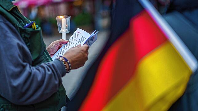 Der Tag der Deutschen Einheit wird meist nur von politischen Würdenträgern zelebriert – aber es gibt Ausnahmen, wie bei diesem ...