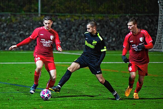 Bild 16: FC Schlüchttal verarbeitet seine jüngste Blamage mit einem 5:2-Sieg gegen den TuS Efringen-Kirchen zurück &ndash; und wir haben die Bilder!