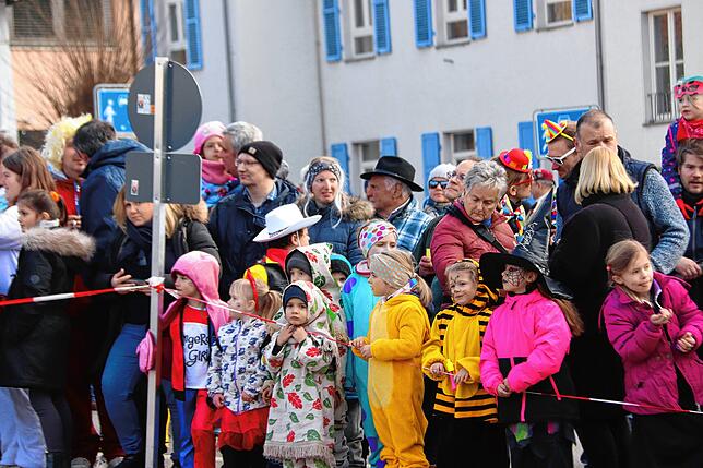 Bild 4: Die besten Bilder vom Narrenbaumsetzen in Markdorf