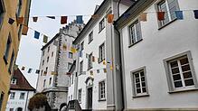 Das Bischofschloss inmitten der Altstadt ist das Wahrzeichen Markdorfs. Die Stadt möchte das Schloss verkaufen, ein Investor müsste das ...