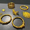 Goldschmuck wurde bei einer Reisenden am Flughafen Friedrichshafen gefunden.