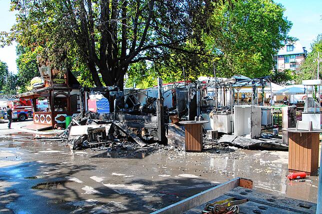 Bild 1: Bilder der Brandstelle nach einem Feuer auf dem Seehasenfest