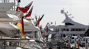 Ist unter den Fahnen dieser Luxus-Jachten auf Mallorca auch die Flagge der balearischen Inseln?