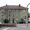 Dieses Haus an der Schaffhauser Straße, Ecke Hauptstraße, soll im Herbst 2022 abgerissen werden.
