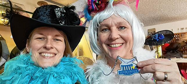 Sabine Vöckt mit Christine Zipser...