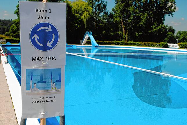 Das Freibad Waldshut am Tag vor der Eröffnung am 24. Juni unter Corona-Bedingungen.