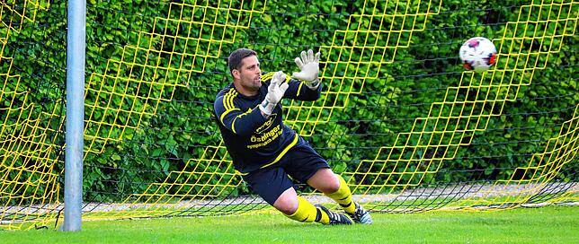 Bild 24: SV Karsau verteidigt die Tabellenspitze durch ein 2:0 beim SV Schwörstadt &ndash; und wir haben Bilder!